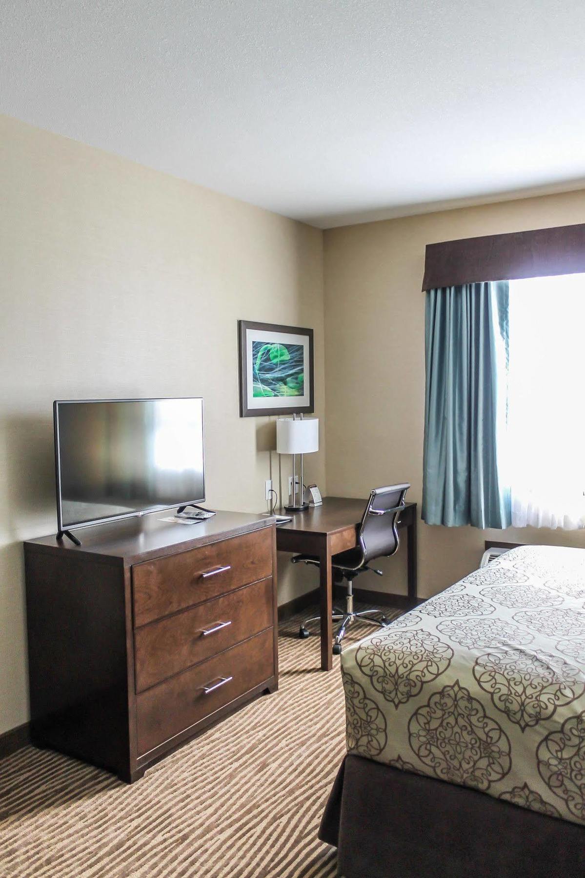Best Western Plus Moosomin Hotel Exterior foto