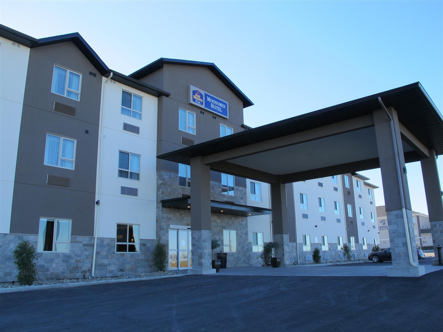 Best Western Plus Moosomin Hotel Exterior foto